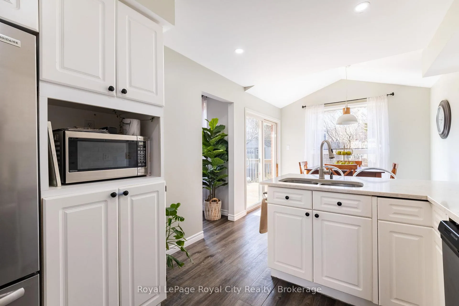 Photo 7 of 22 Law Drive, Guelph, Grange Road — HOMEH