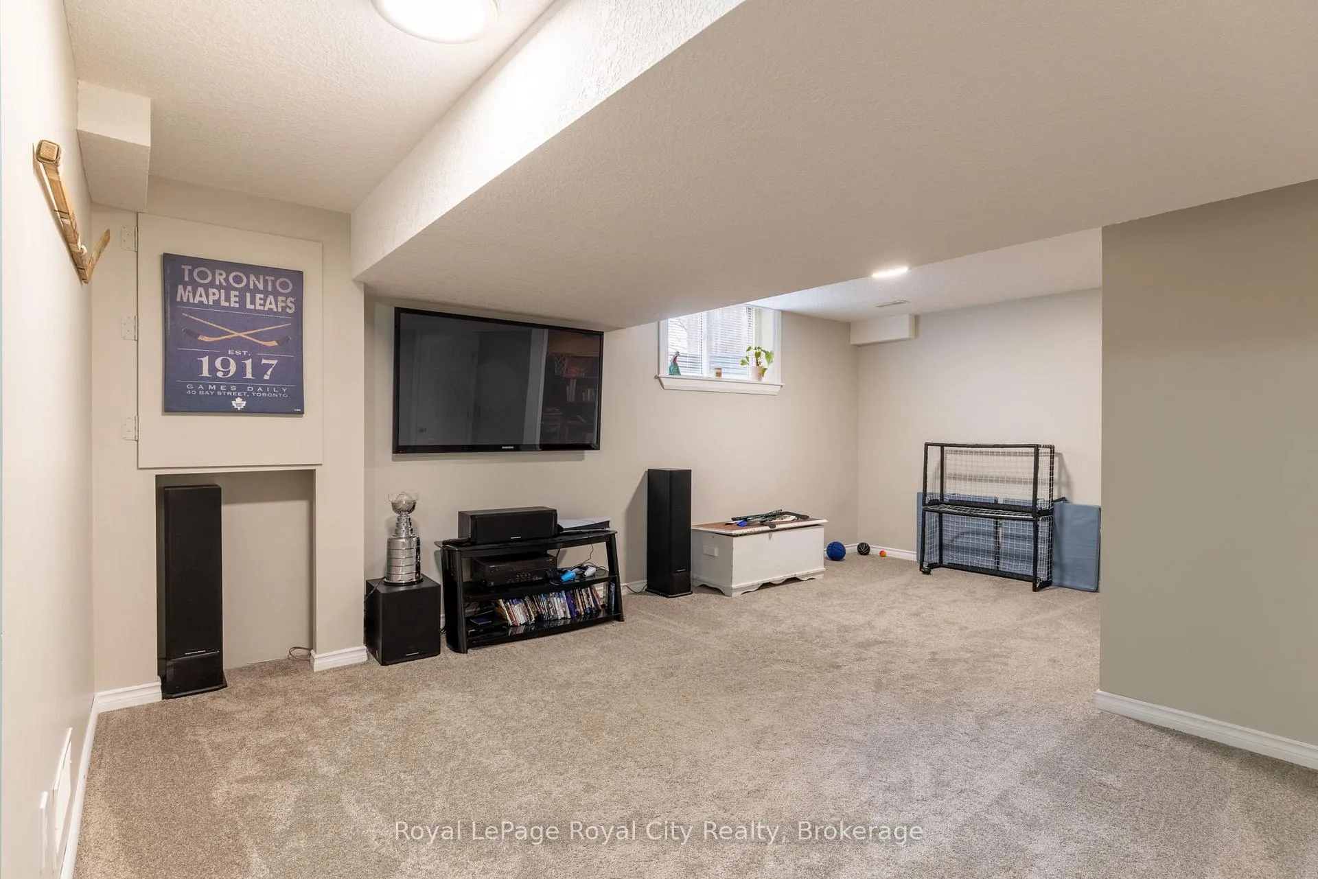 Photo 28 of 22 Law Drive, Guelph, Grange Road — HOMEH