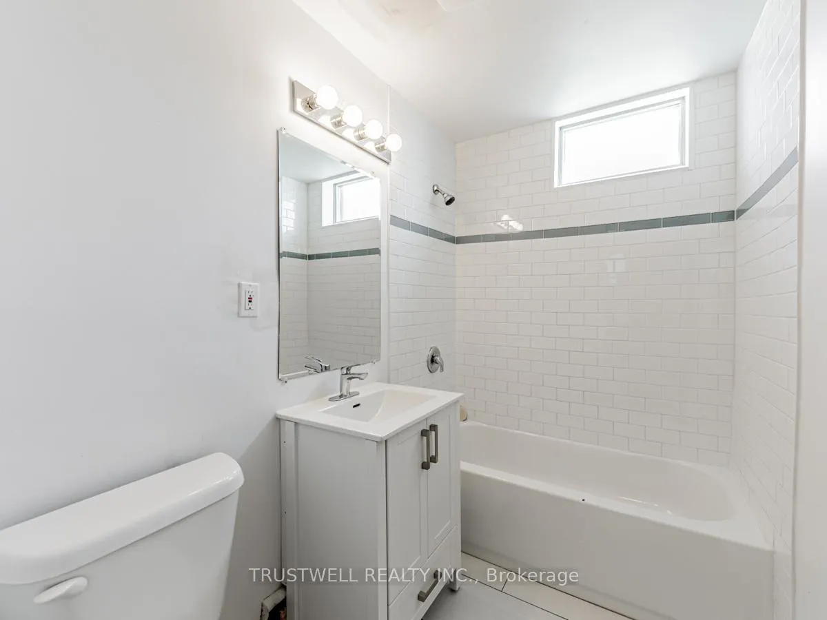 Photo 7 of Unit 1, 105 Mary Street E, Whitby, Downtown Whitby — HOMEH