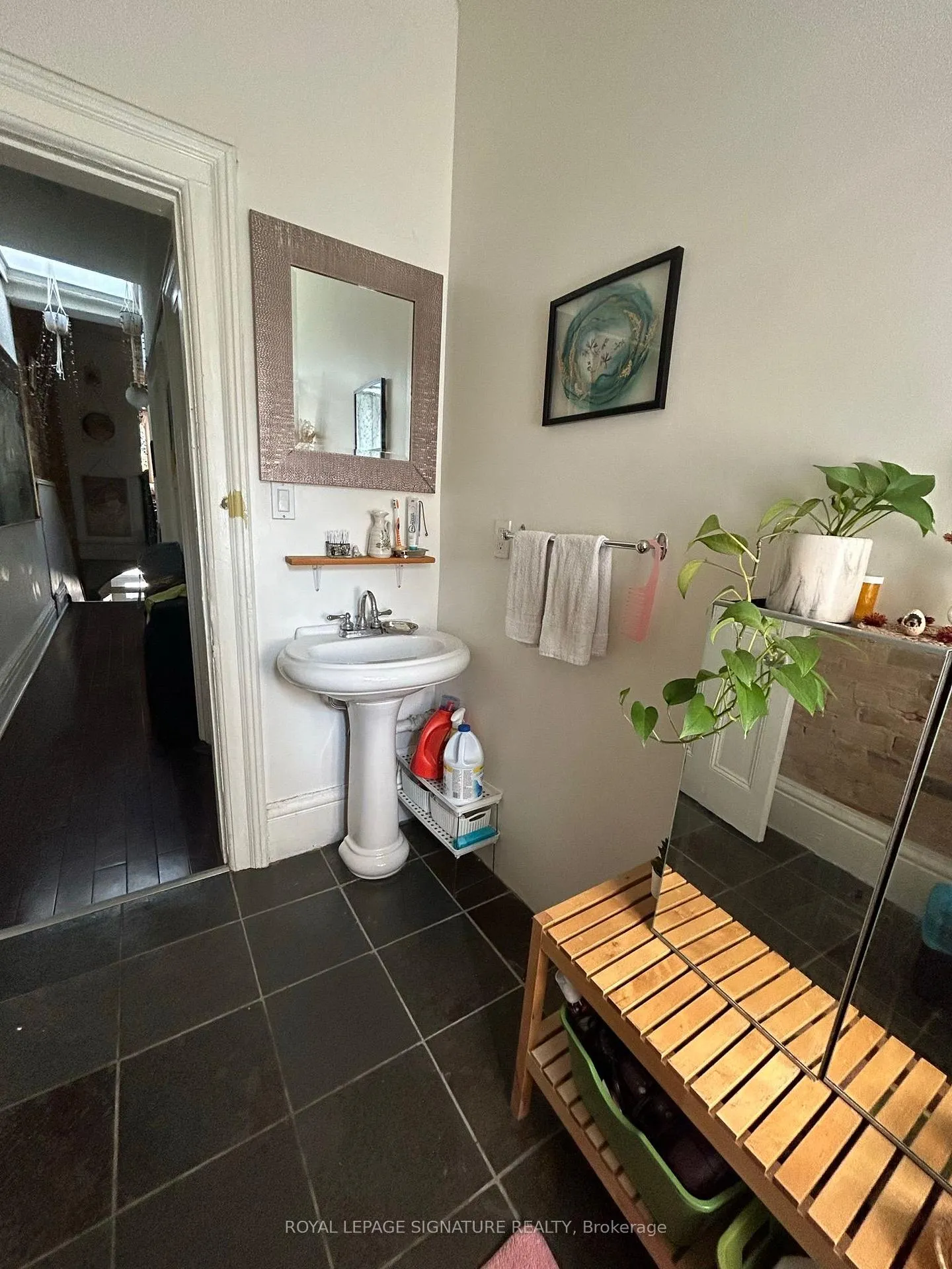 Photo 12 of Unit Upper, 263 Wellesley Street E, Toronto, Cabbagetown-South St. James Town — HOMEH