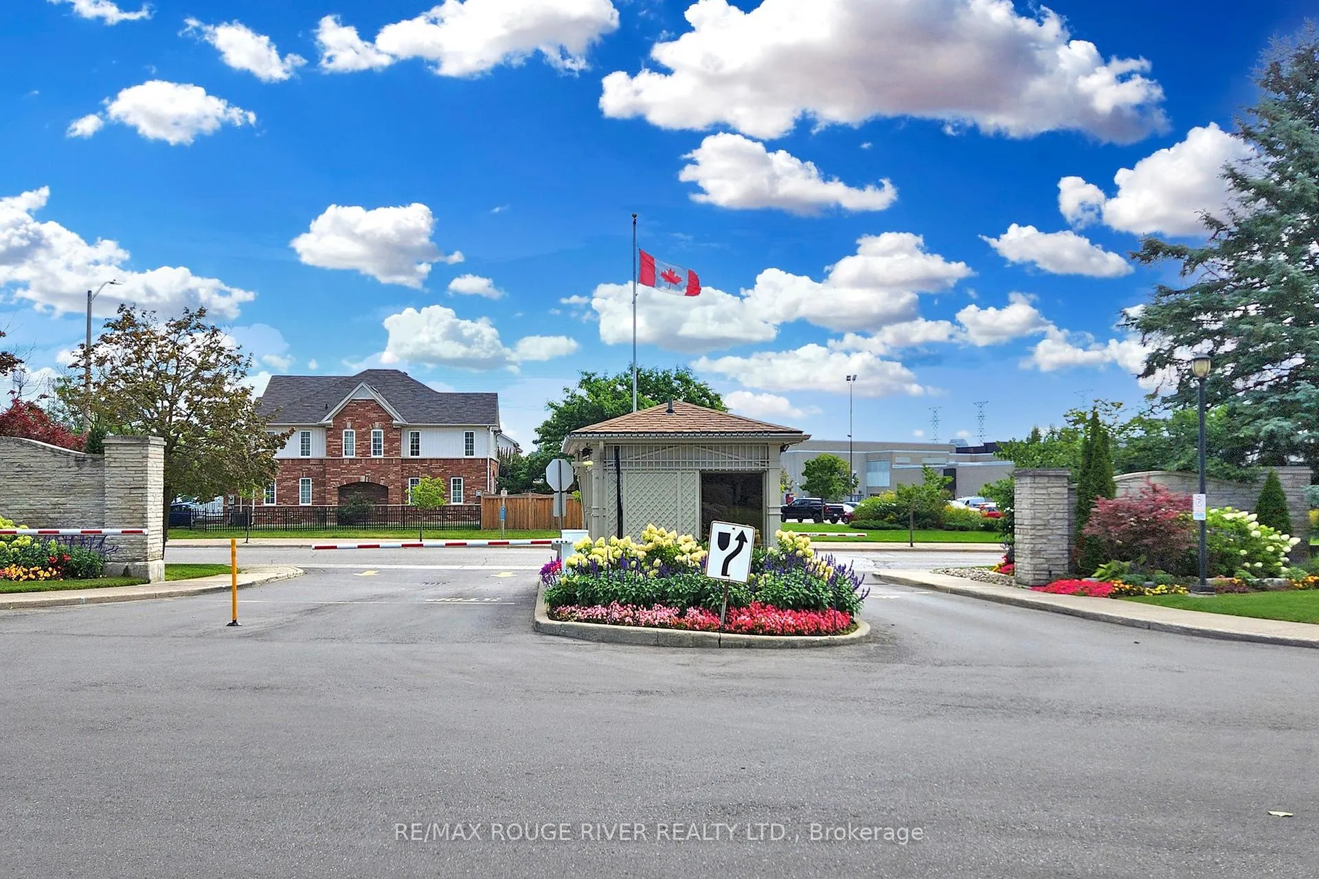 Photo 3 of Unit 207, 1890 Valley Farm Road, Pickering, Town Centre — HOMEH
