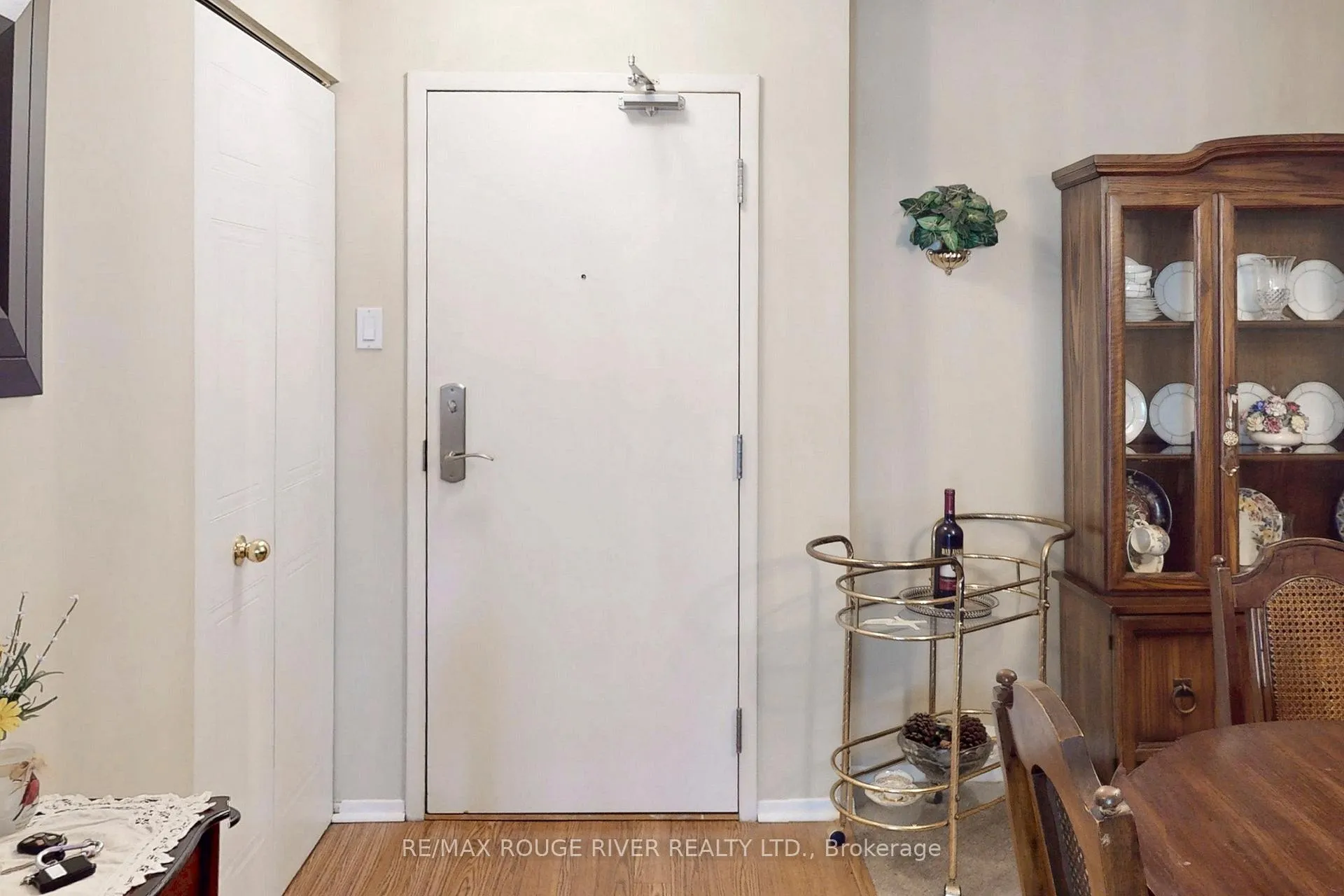 Photo 7 of Unit 207, 1890 Valley Farm Road, Pickering, Town Centre — HOMEH