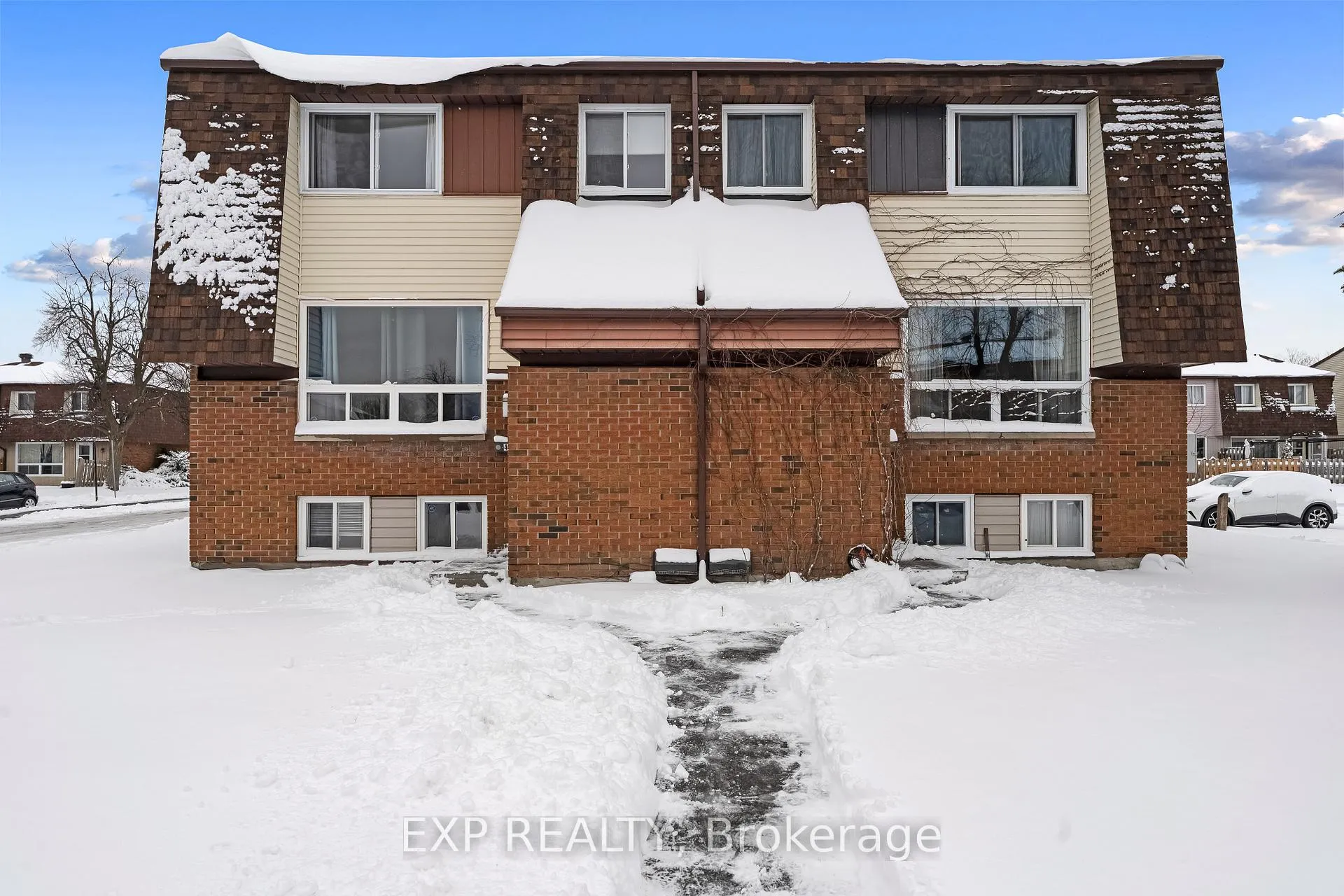 Photo 1 of Unit 52, 44A Woodvale Green, Ottawa, Craig Henry/Woodvale — HOMEH