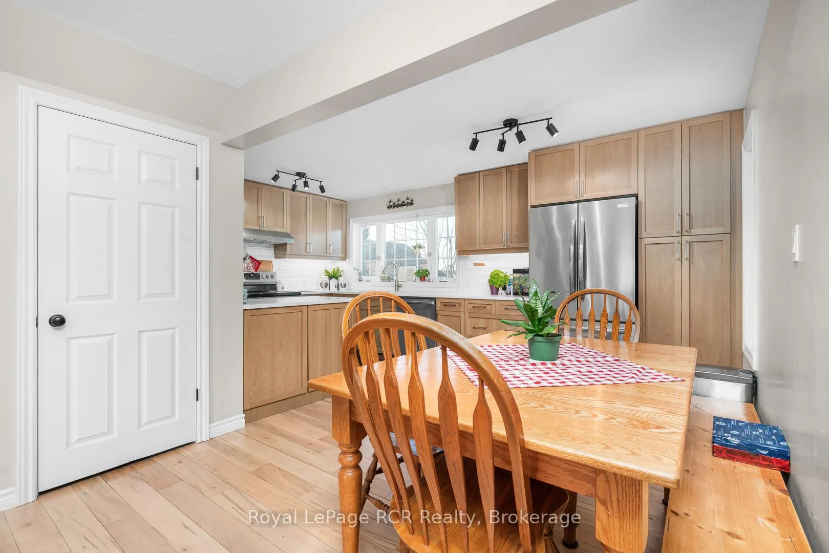 Photo 7 of 6206 12th Line, Minto — HOMEH