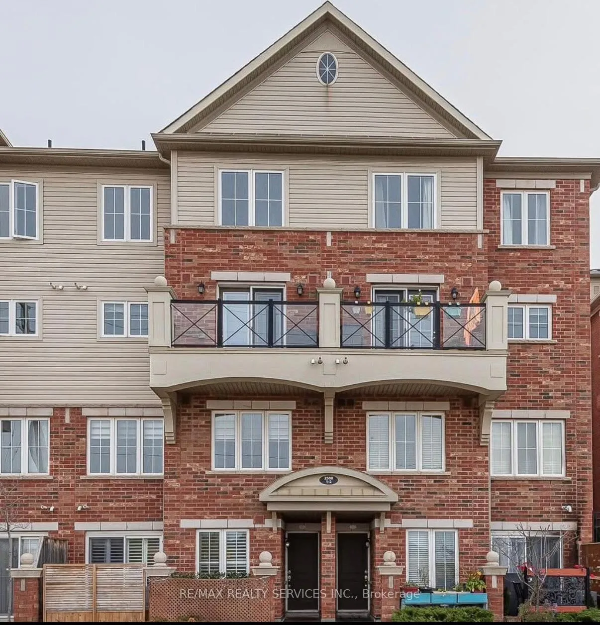 Photo 1 of 2500 Post Road, Oakville, River Oaks — HOMEH