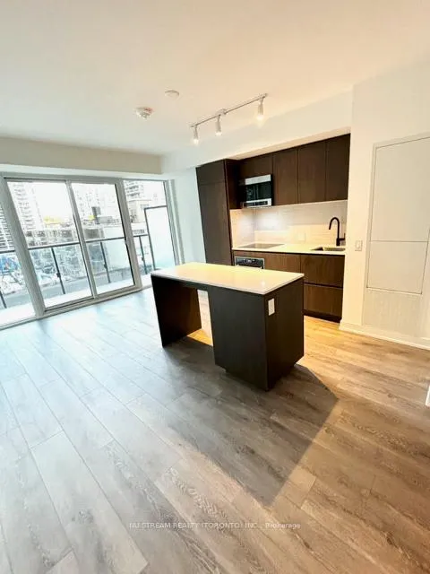 Photo 19 of Unit 406, 117 Broadway Avenue, Toronto, Mount Pleasant West — HOMEH
