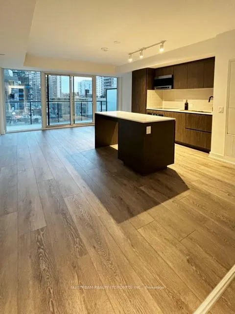 Photo 24 of Unit 406, 117 Broadway Avenue, Toronto, Mount Pleasant West — HOMEH
