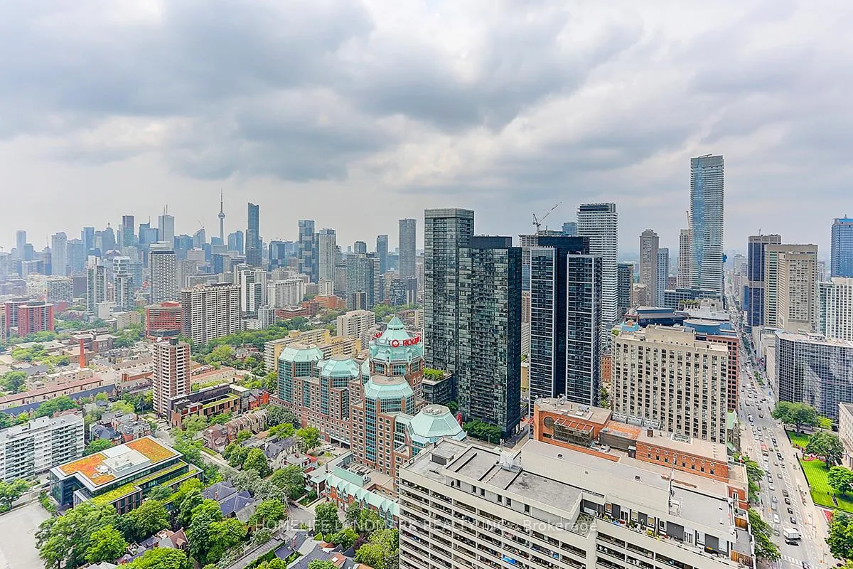 Photo 35 of Unit 4303, 395 Bloor Street E, Toronto, North St. James Town — HOMEH