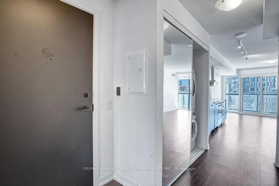 Photo 4 of Unit 1908, 125 Redpath Street, Toronto, Mount Pleasant East — HOMEH