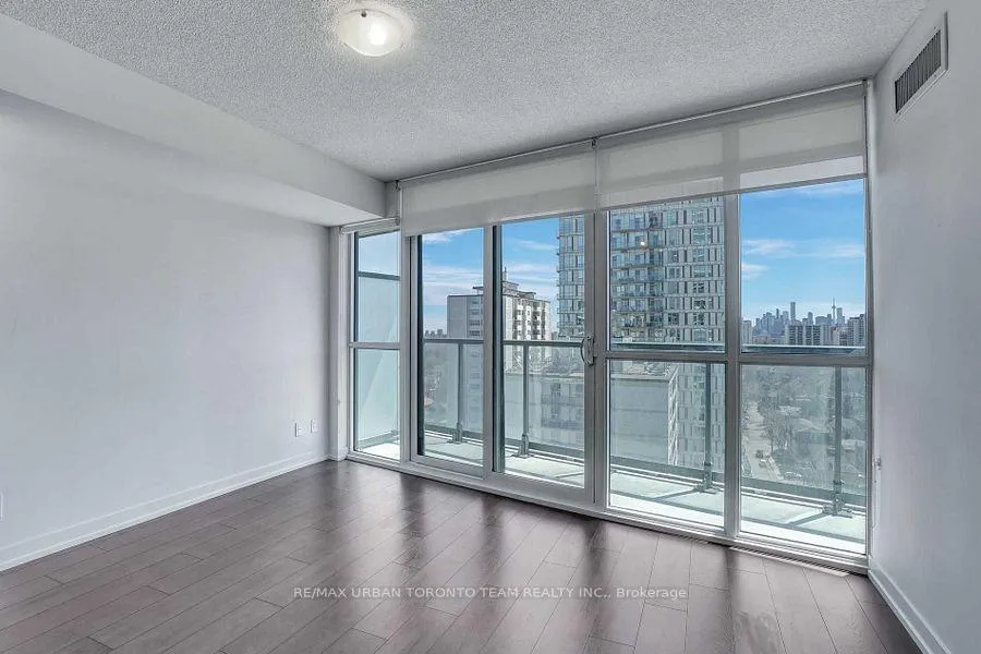 Photo 6 of Unit 1908, 125 Redpath Street, Toronto, Mount Pleasant East — HOMEH