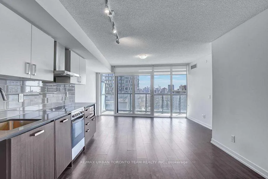 Photo 8 of Unit 1908, 125 Redpath Street, Toronto, Mount Pleasant East — HOMEH