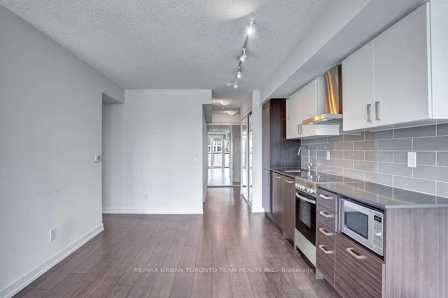 Photo 11 of Unit 1908, 125 Redpath Street, Toronto, Mount Pleasant East — HOMEH