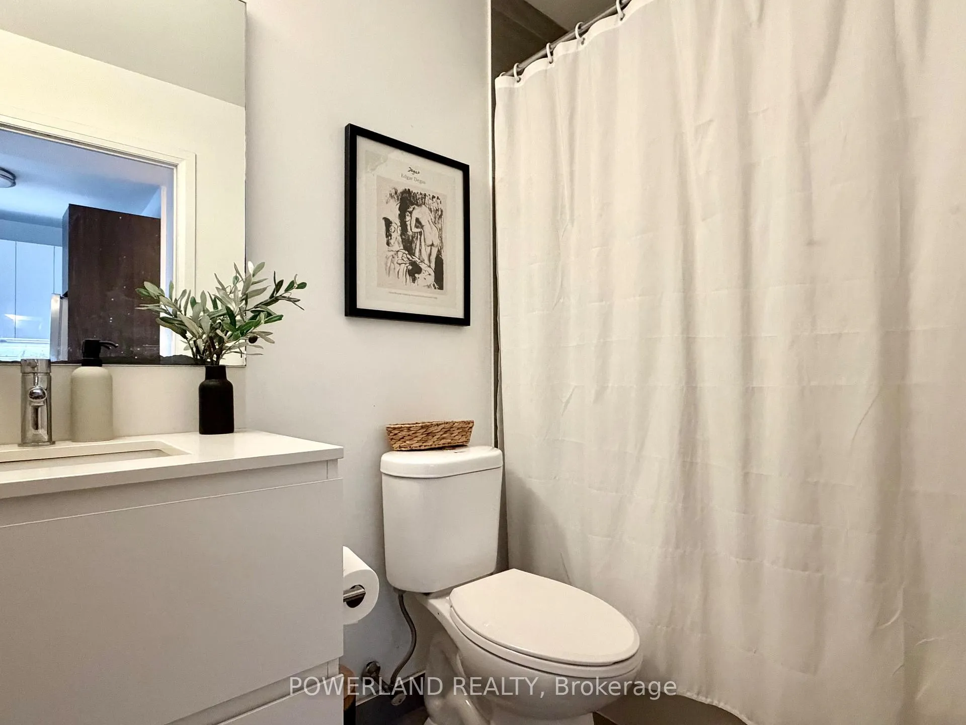Photo 10 of Unit 521, 25 Water Walk Drive, Markham, Unionville — HOMEH