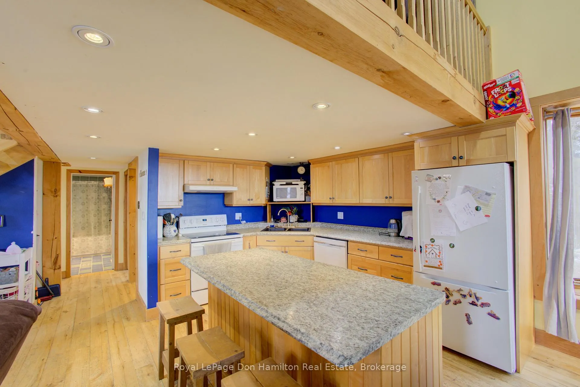 Photo 11 of 8539 Concession 8, Mapleton, Rural Mapleton — HOMEH