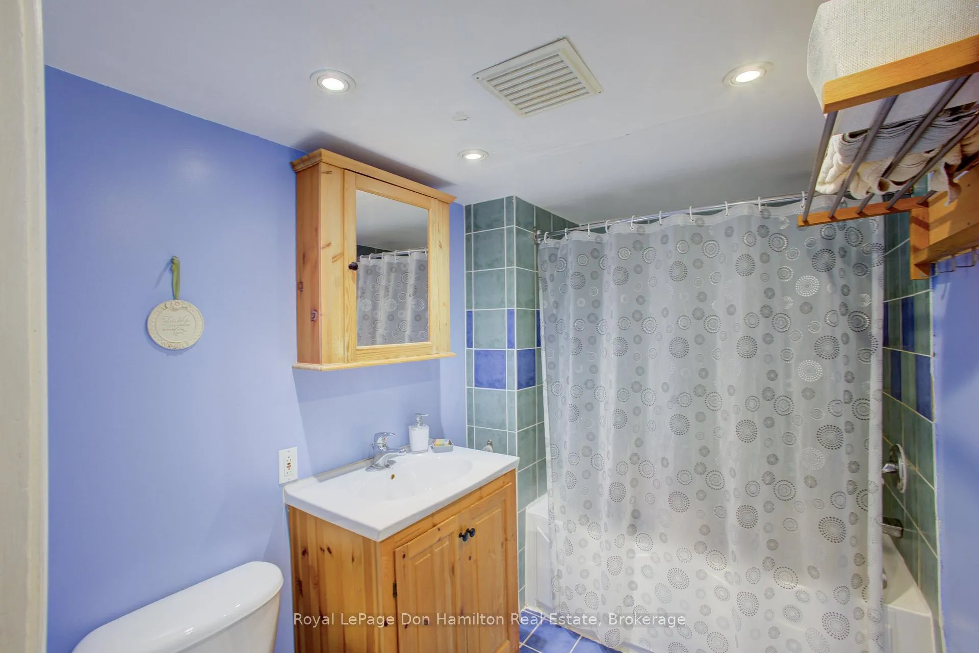Photo 17 of 8539 Concession 8, Mapleton, Rural Mapleton — HOMEH