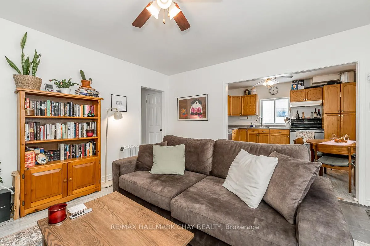 Photo 8 of 960 Gilmore Avenue, Innisfil, Lefroy — HOMEH