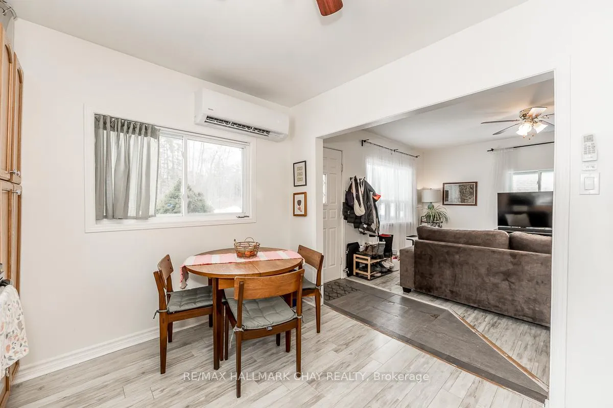 Photo 11 of 960 Gilmore Avenue, Innisfil, Lefroy — HOMEH