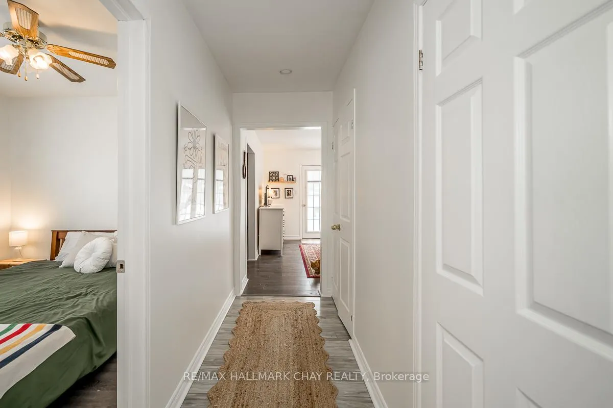 Photo 13 of 960 Gilmore Avenue, Innisfil, Lefroy — HOMEH