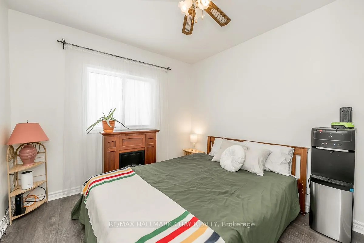 Photo 14 of 960 Gilmore Avenue, Innisfil, Lefroy — HOMEH
