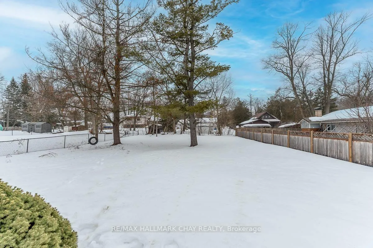 Photo 22 of 960 Gilmore Avenue, Innisfil, Lefroy — HOMEH