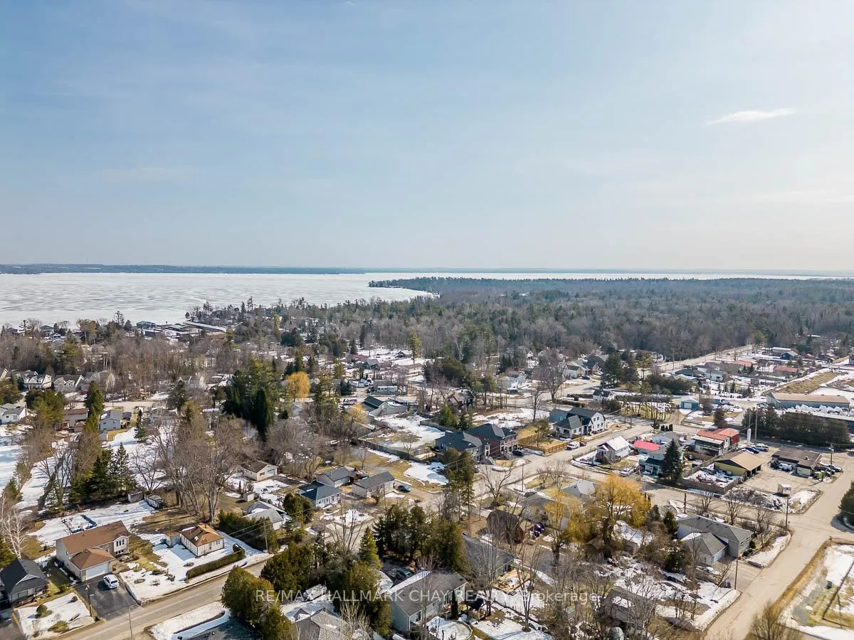 Photo 26 of 960 Gilmore Avenue, Innisfil, Lefroy — HOMEH