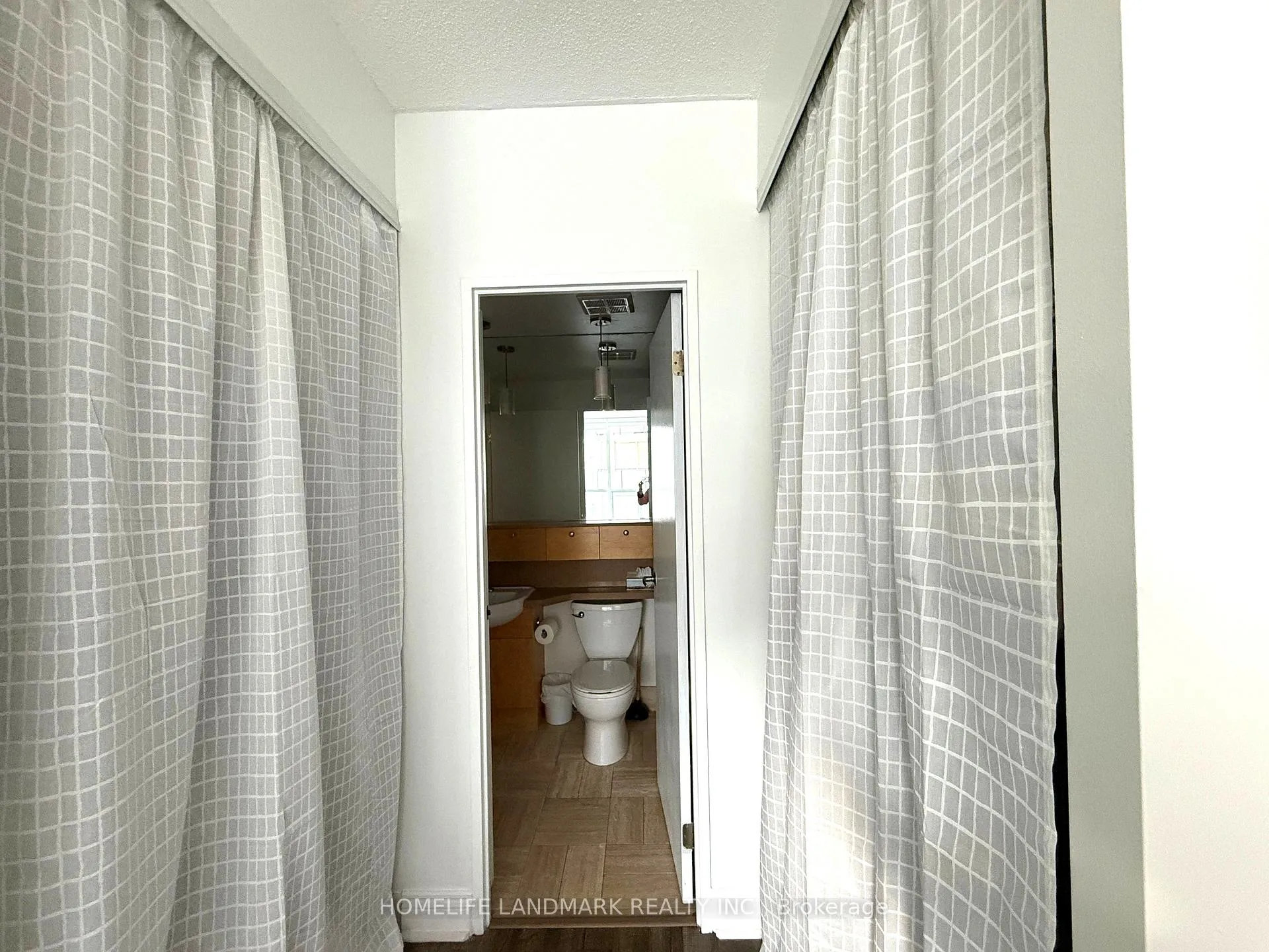 Photo 10 of Unit 311, 70 Alexander Street, Toronto, Church-Yonge Corridor — HOMEH