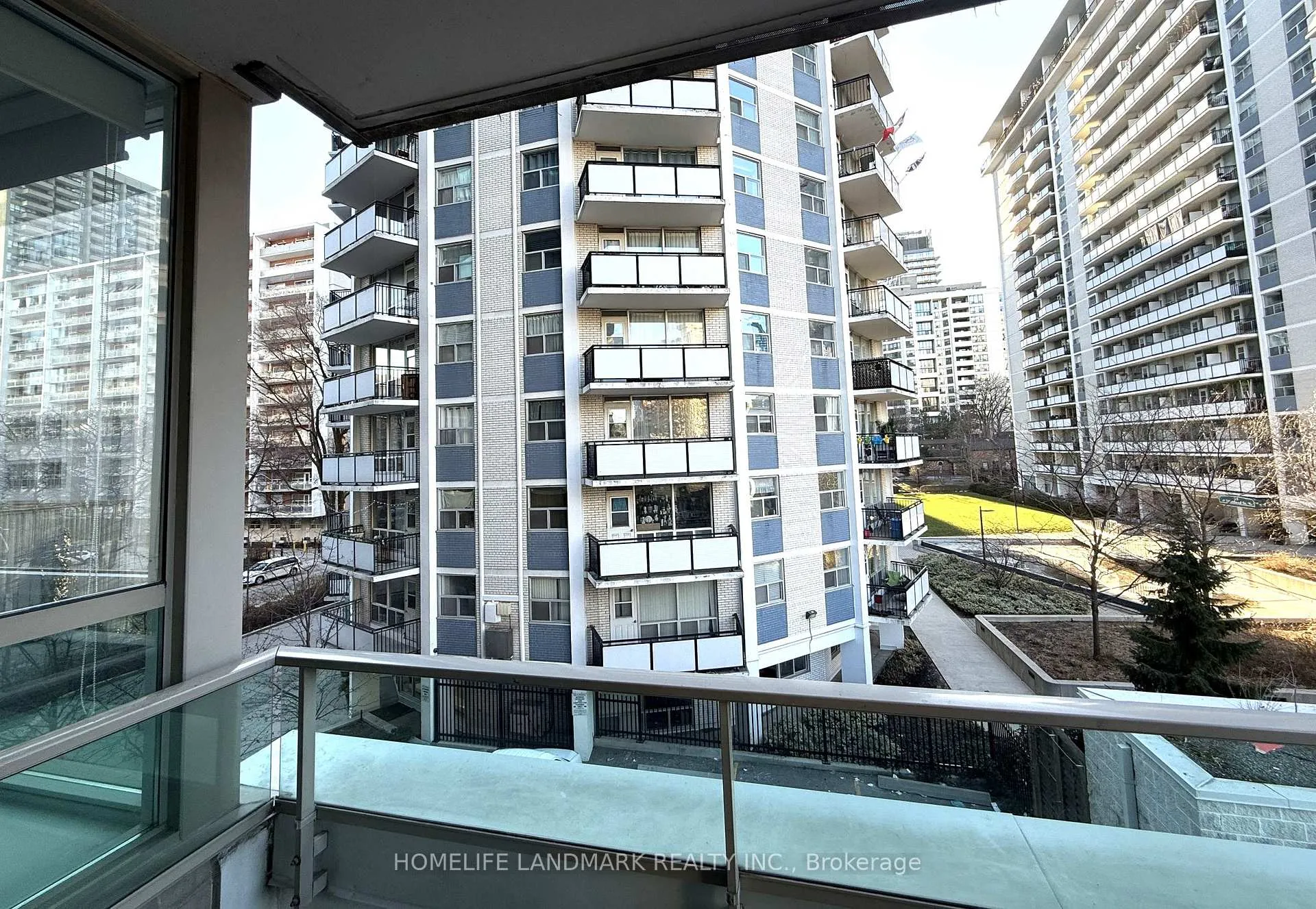 Photo 11 of Unit 311, 70 Alexander Street, Toronto, Church-Yonge Corridor — HOMEH