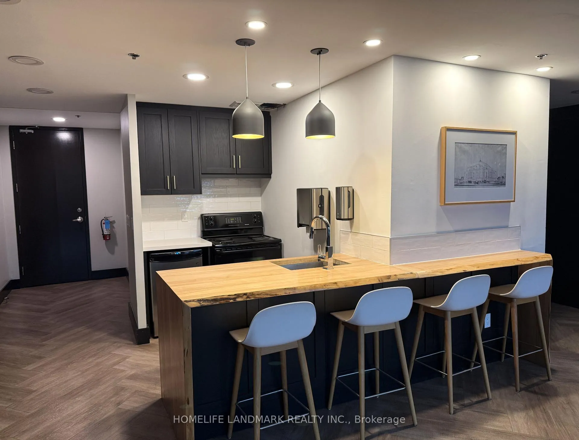 Photo 12 of Unit 311, 70 Alexander Street, Toronto, Church-Yonge Corridor — HOMEH