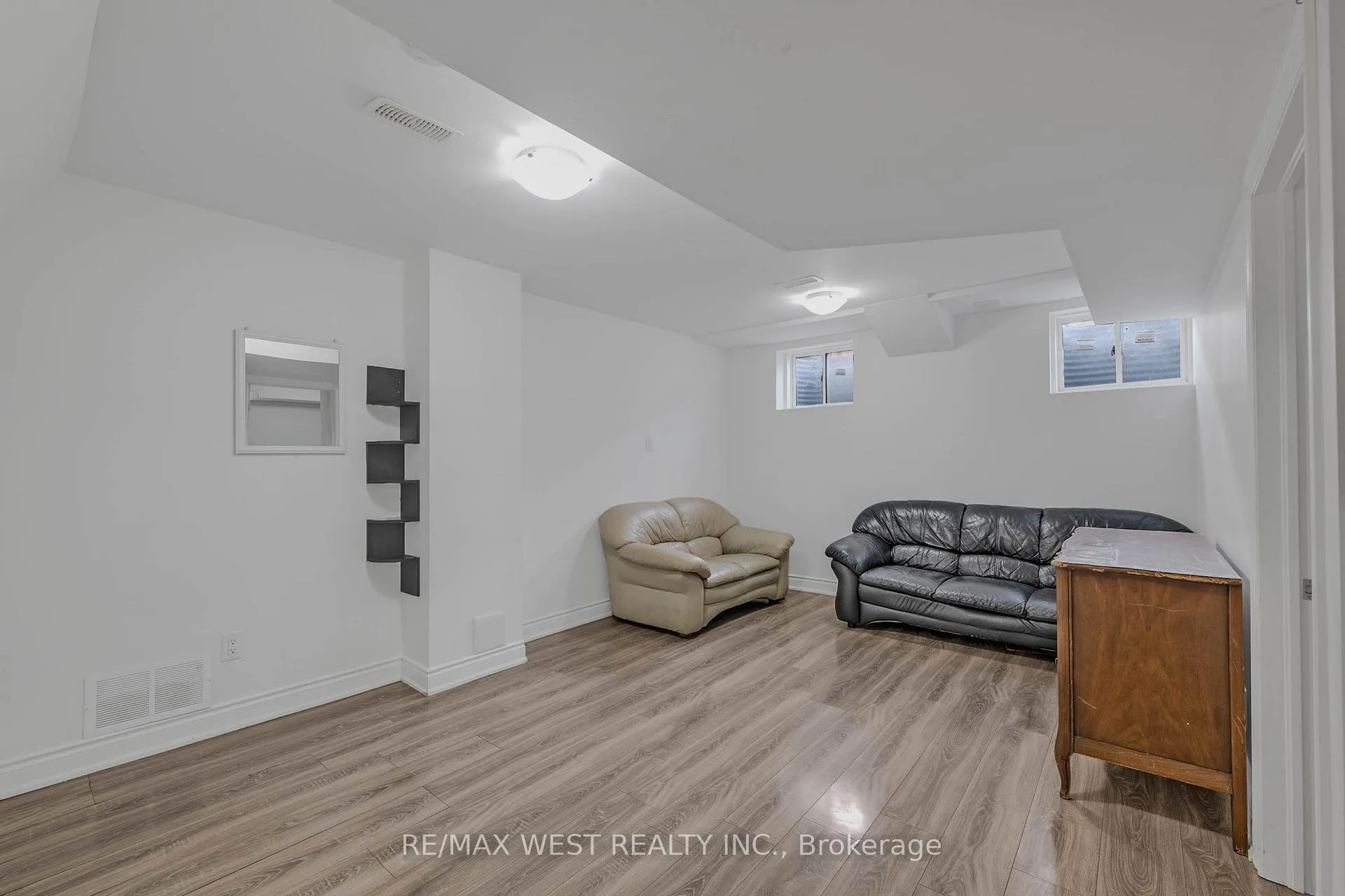 Photo 5 of Unit Basement, 25 Faders Drive, Brampton, Northwest Brampton — HOMEH