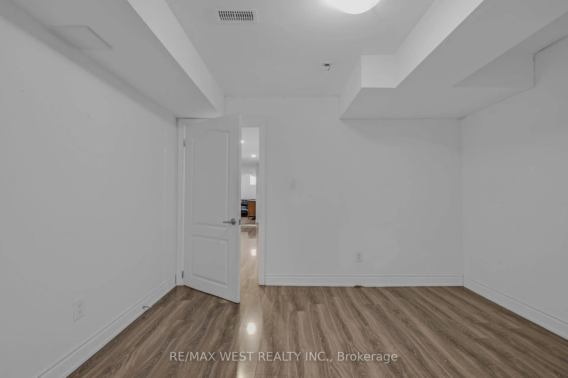 Photo 13 of Unit Basement, 25 Faders Drive, Brampton, Northwest Brampton — HOMEH