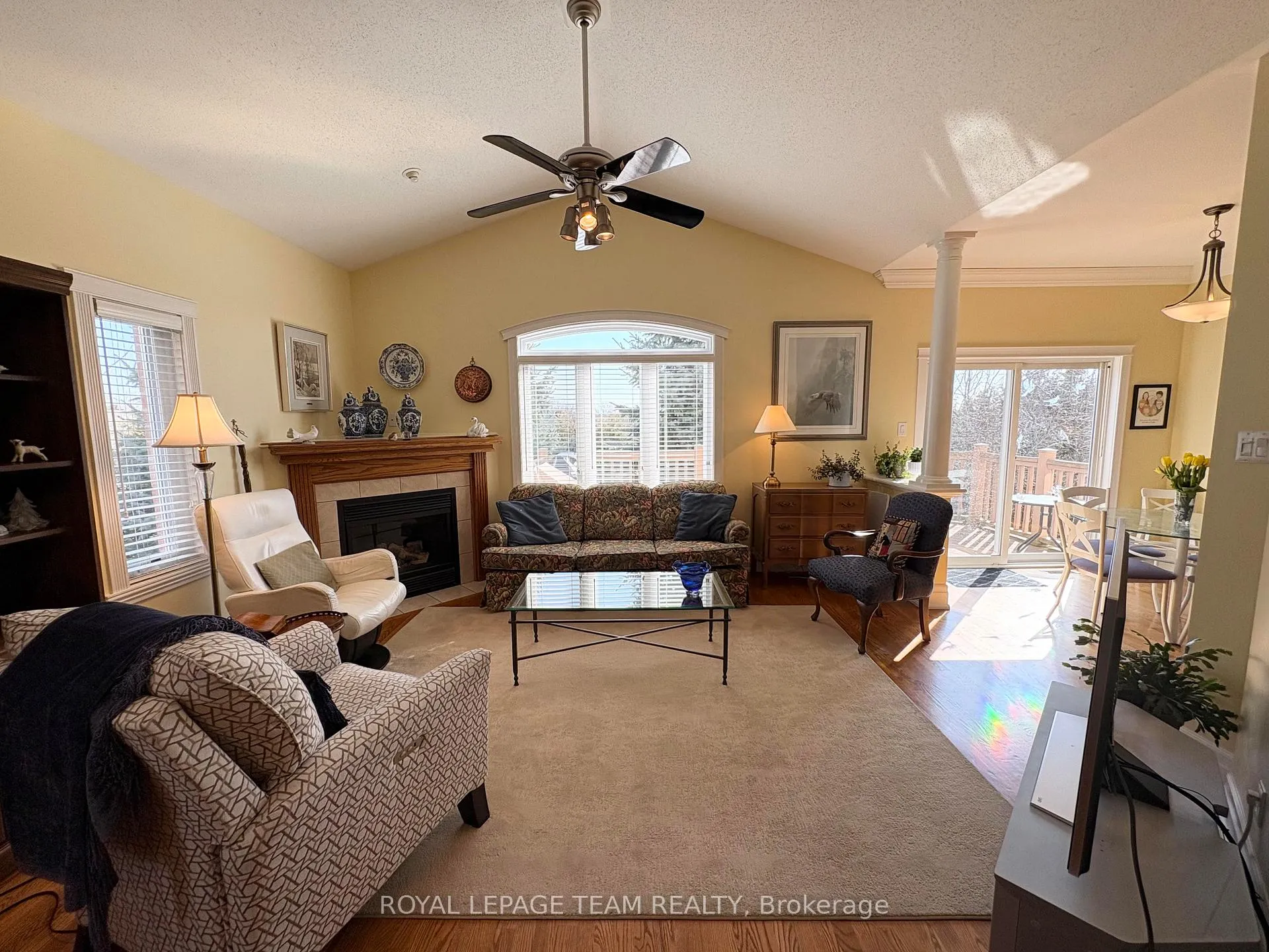 Photo 9 of 34 Goldora Private, Ottawa, Kanata - Kanata Lakes/Heritage Hills — HOMEH