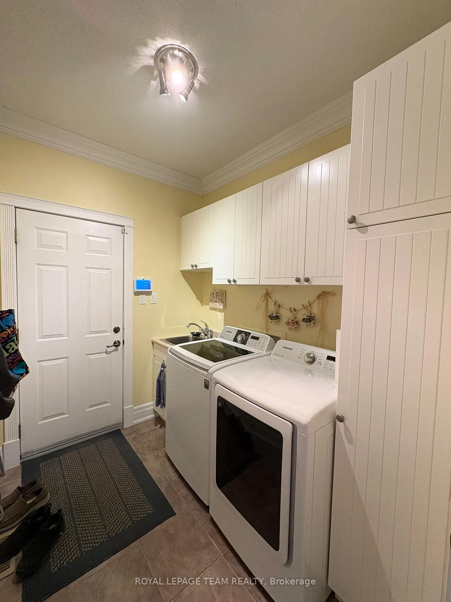 Photo 23 of 34 Goldora Private, Ottawa, Kanata - Kanata Lakes/Heritage Hills — HOMEH