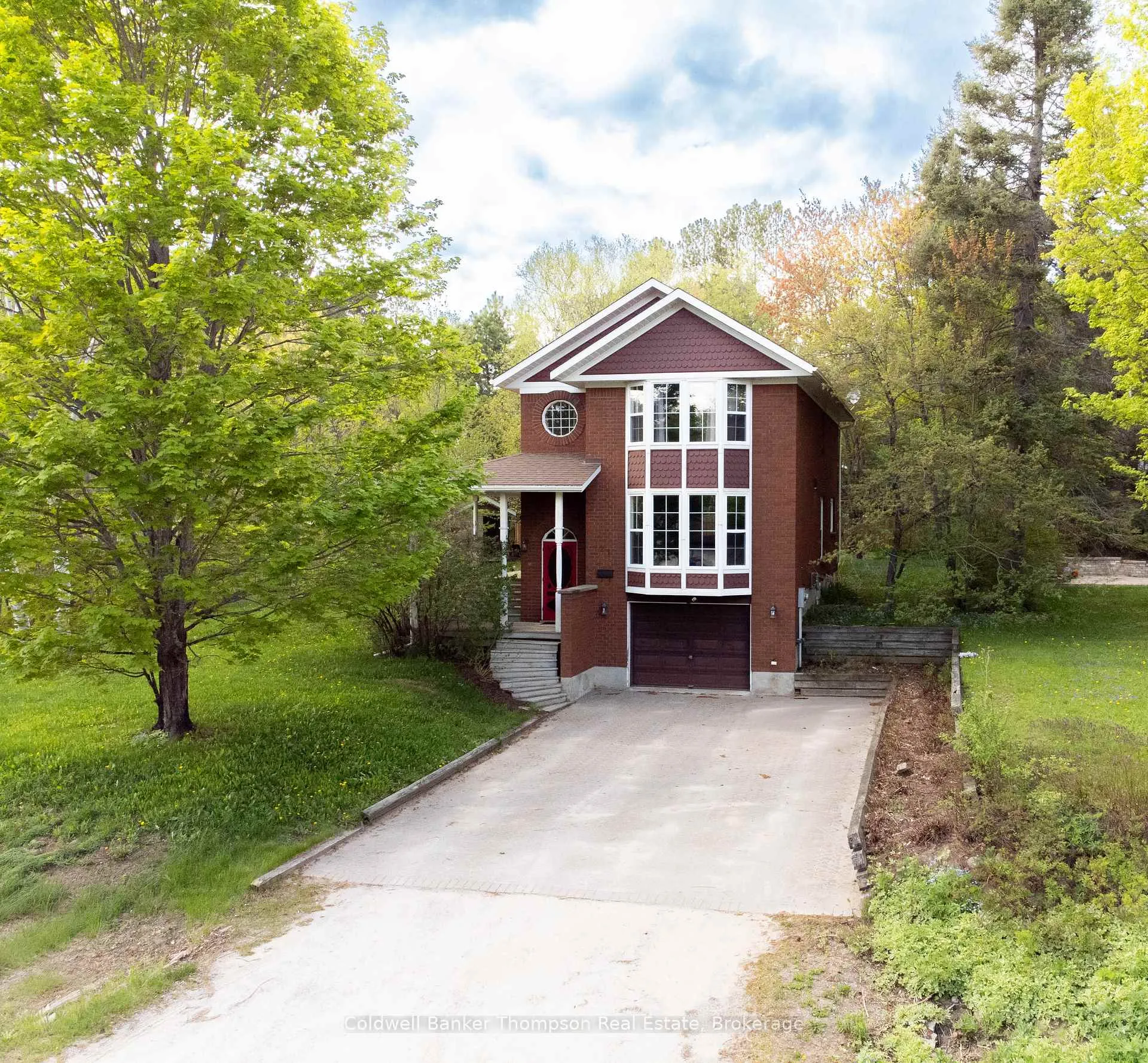 Photo 2 of 21 Birchwood Drive, Sundridge — HOMEH