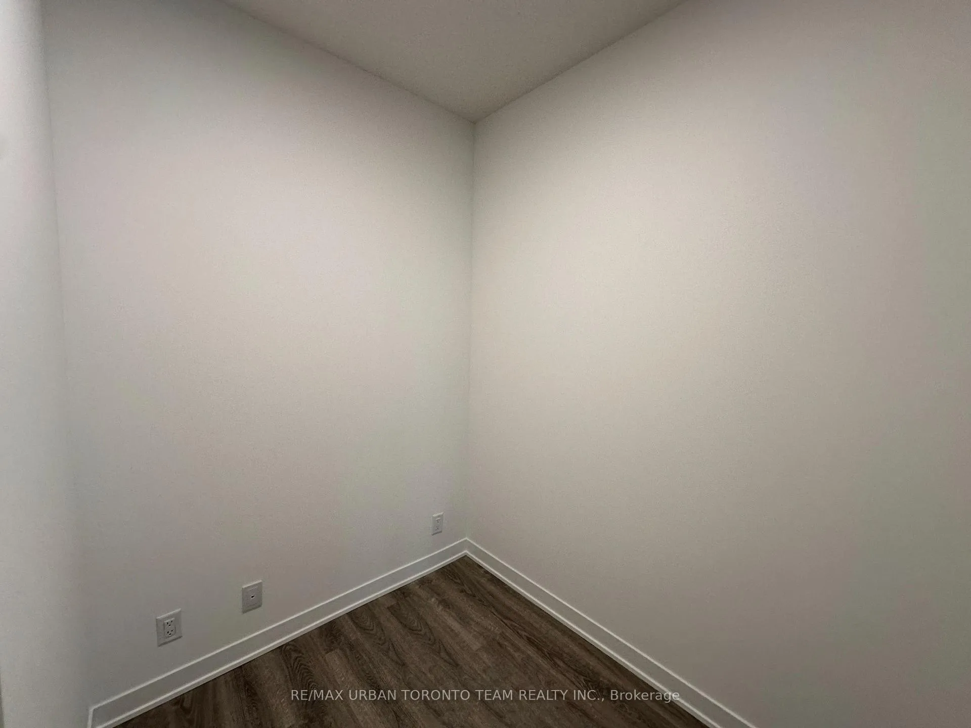 Photo 4 of Unit 2108, 180 Front Street E, Toronto, Moss Park — HOMEH