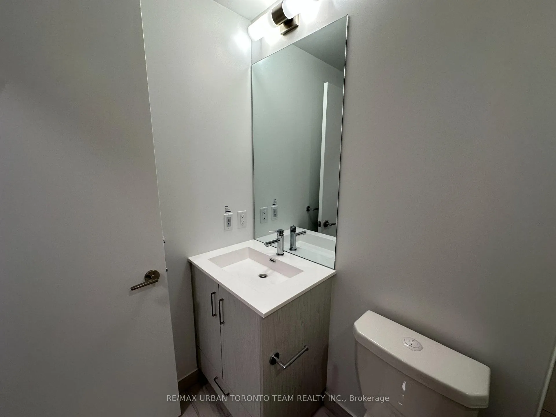 Photo 14 of Unit 2108, 180 Front Street E, Toronto, Moss Park — HOMEH