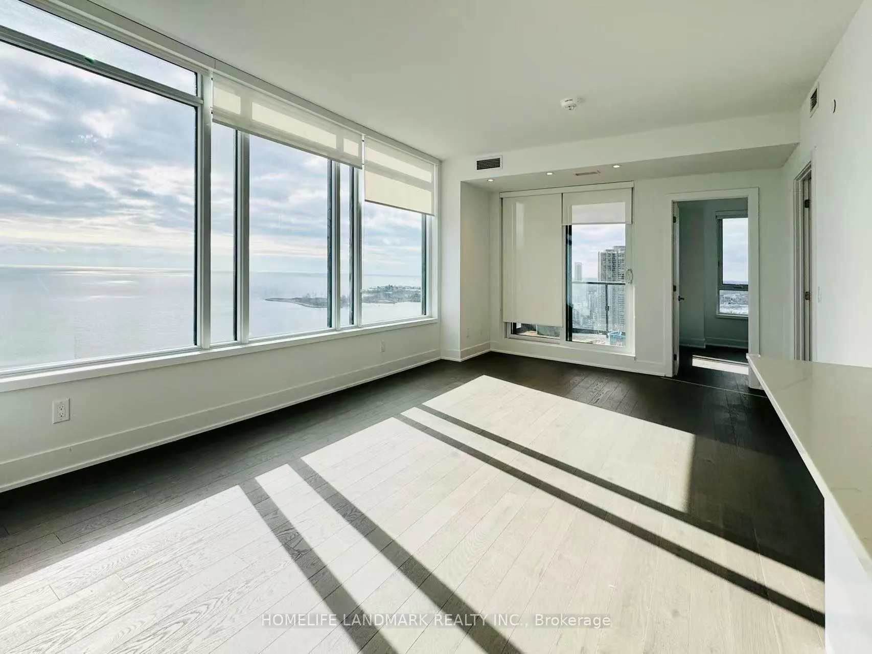 Front of Unit 3709, 1928 Lake Shore Boulevard W