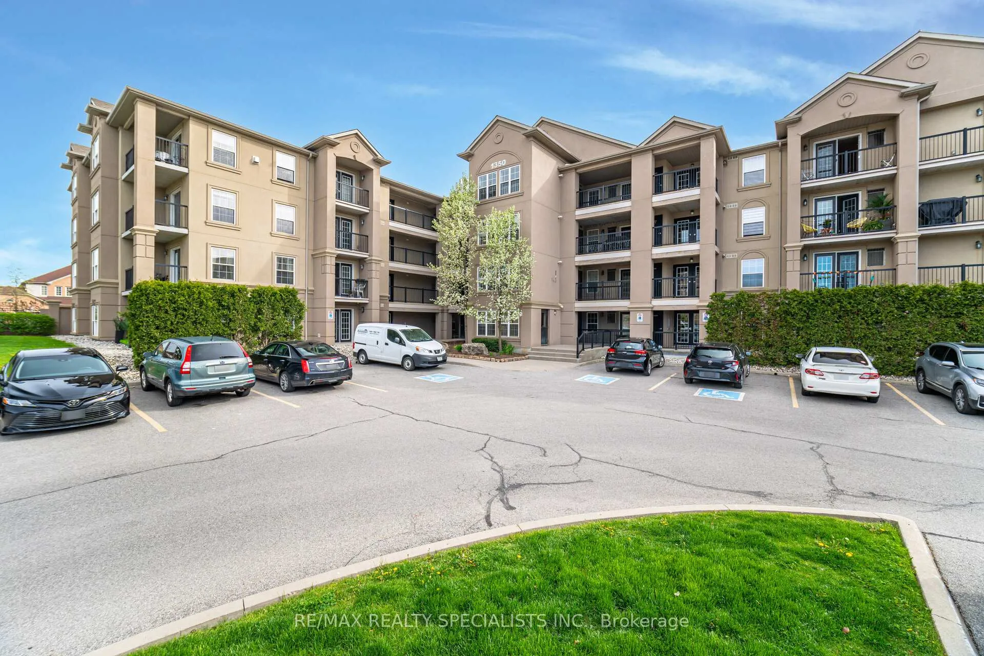 Front of Unit 412, 1350 Main Street E