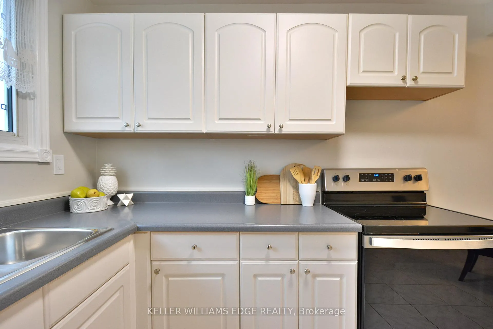 Photo 8 of Unit 5, 120 Quigley Road, Hamilton, Vincent — HOMEH