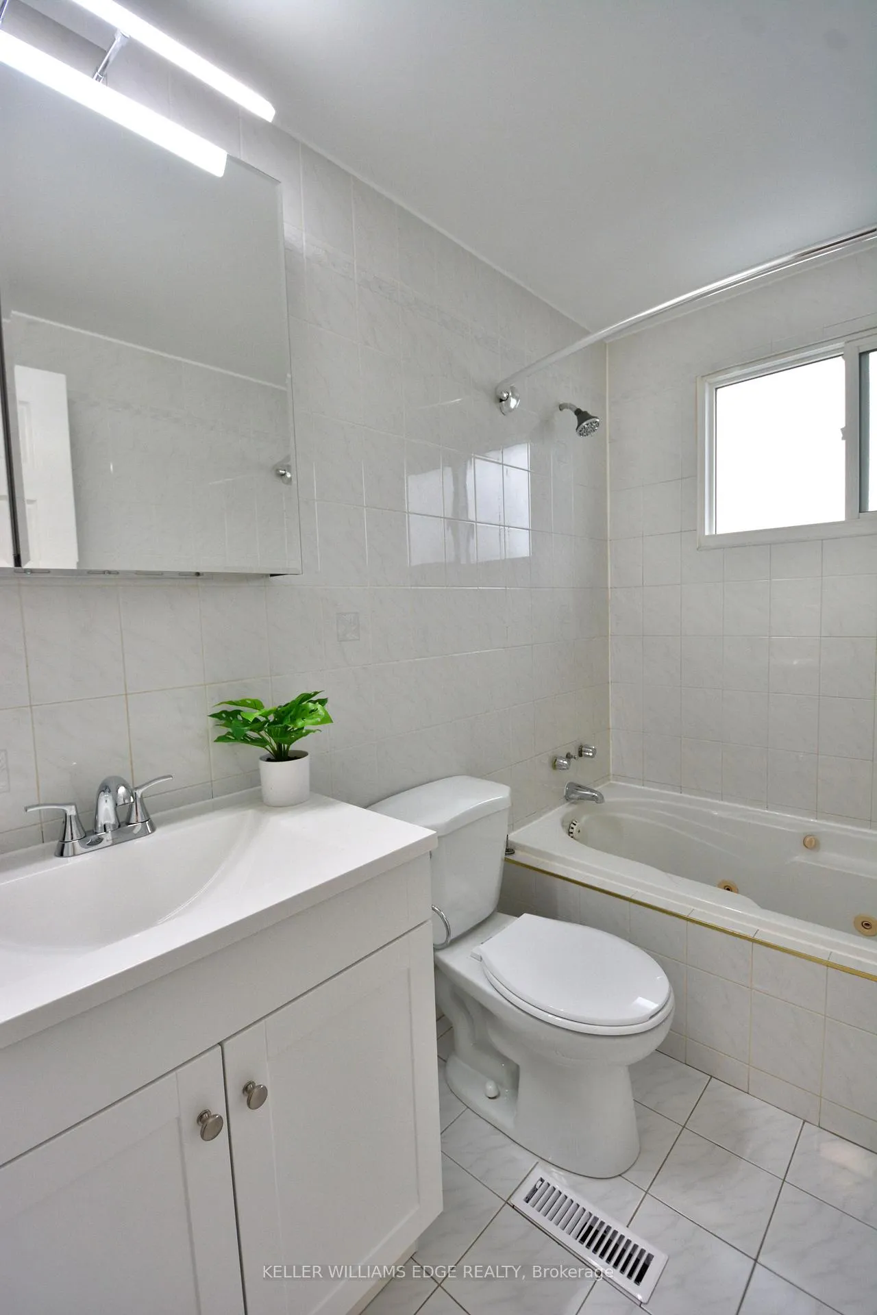 Photo 19 of Unit 5, 120 Quigley Road, Hamilton, Vincent — HOMEH