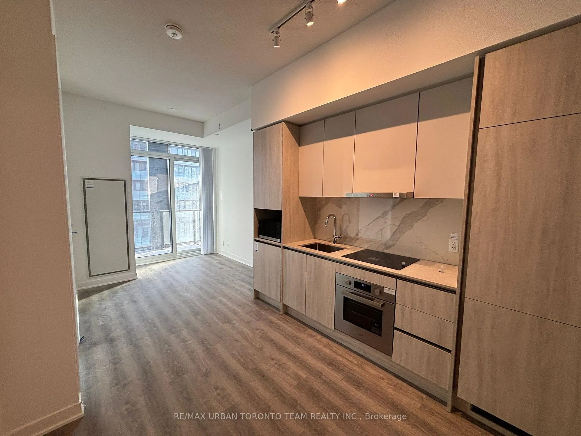 Photo 2 of Unit 2507, 180 Front Street E, Toronto, Moss Park — HOMEH