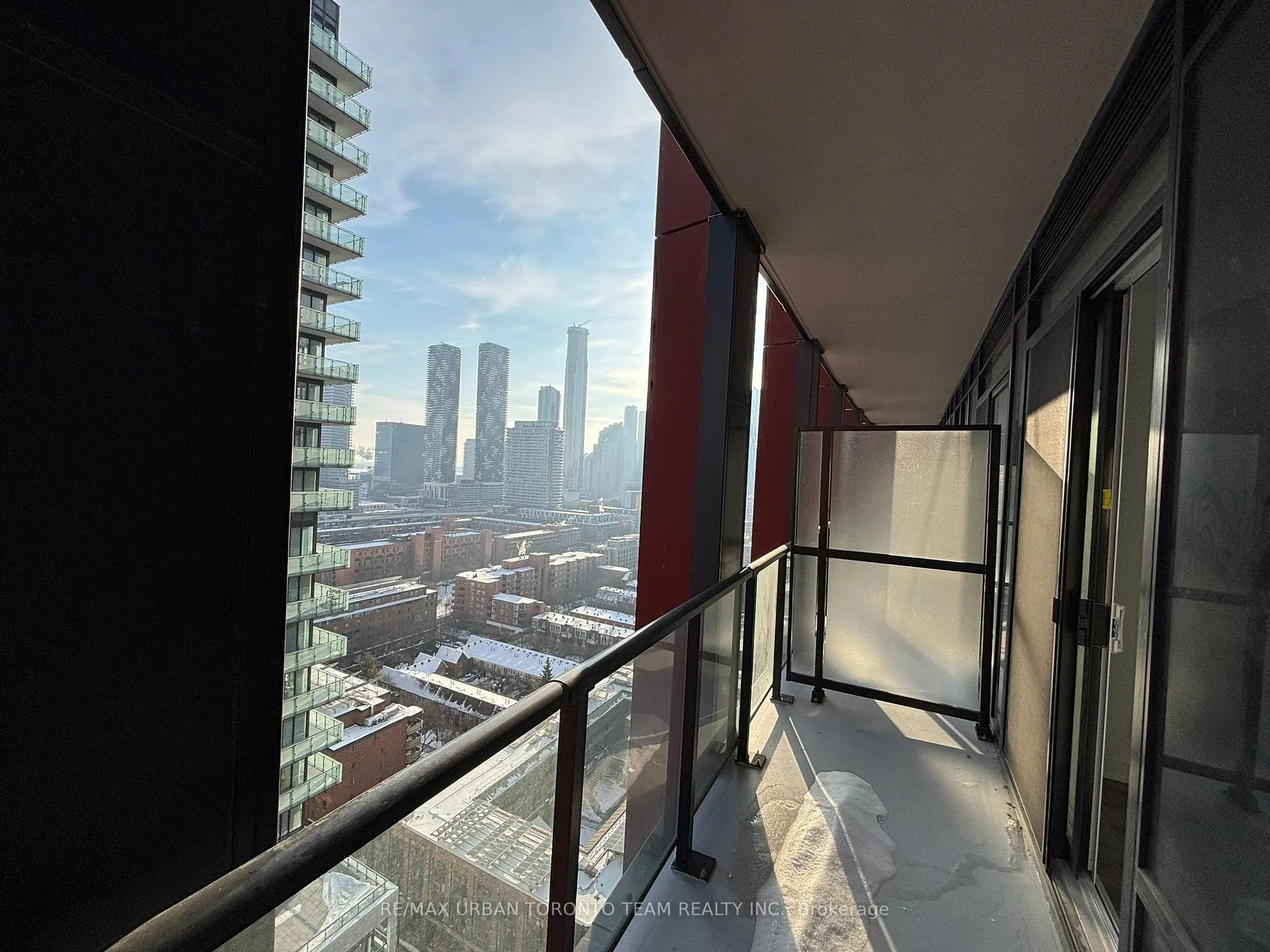 Photo 7 of Unit 2507, 180 Front Street E, Toronto, Moss Park — HOMEH