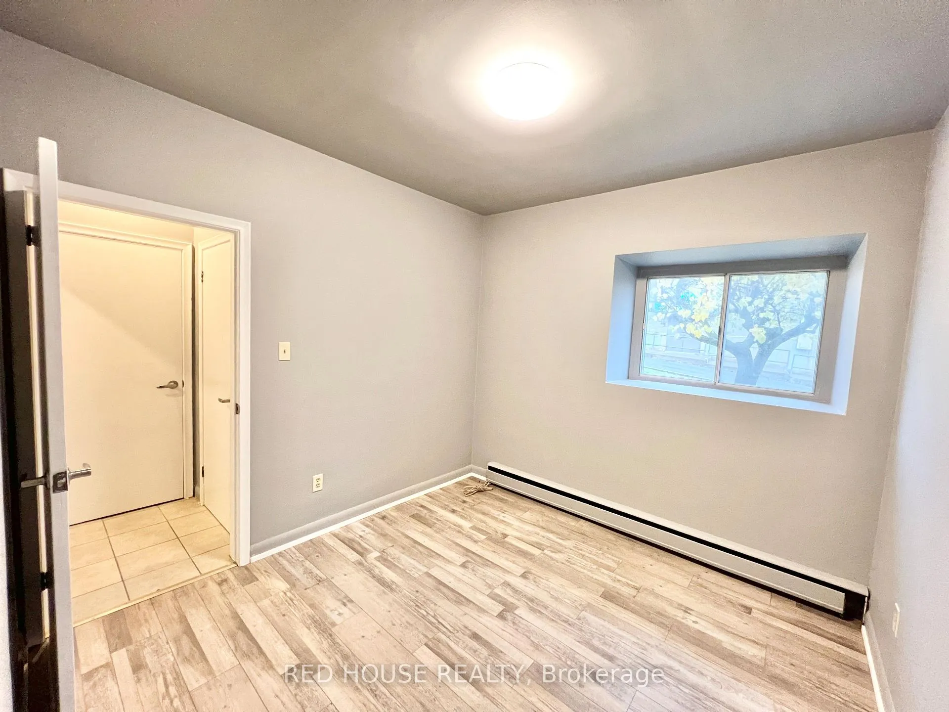 Photo 8 of Unit #1, 55 John Street, Thorold, Thorold Downtown — HOMEH