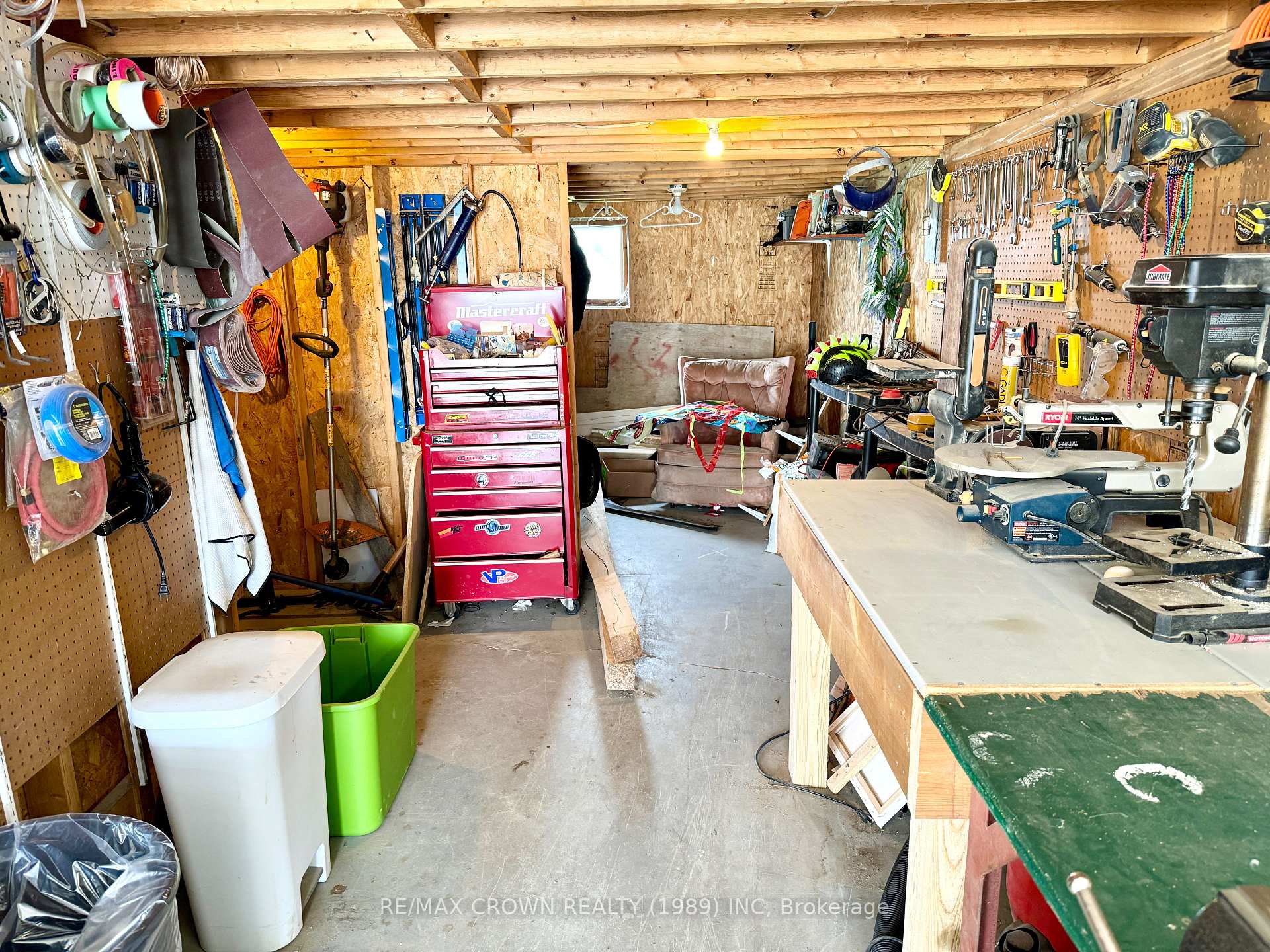 Photo 35 of 298 Government Road E, Kapuskasing — HOMEH
