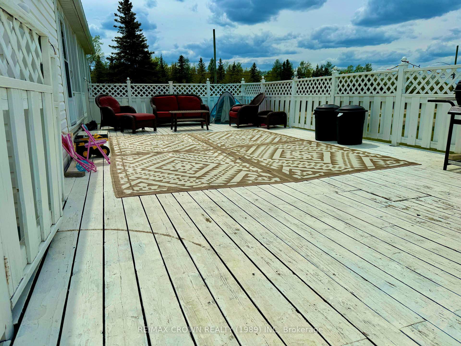 Photo 39 of 298 Government Road E, Kapuskasing — HOMEH