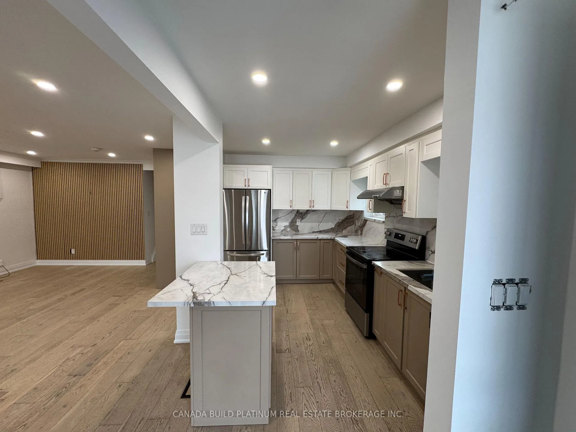 Photo 5 of 288 Jeffcoat Drive, Etobicoke, West Humber-Clairville — HOMEH
