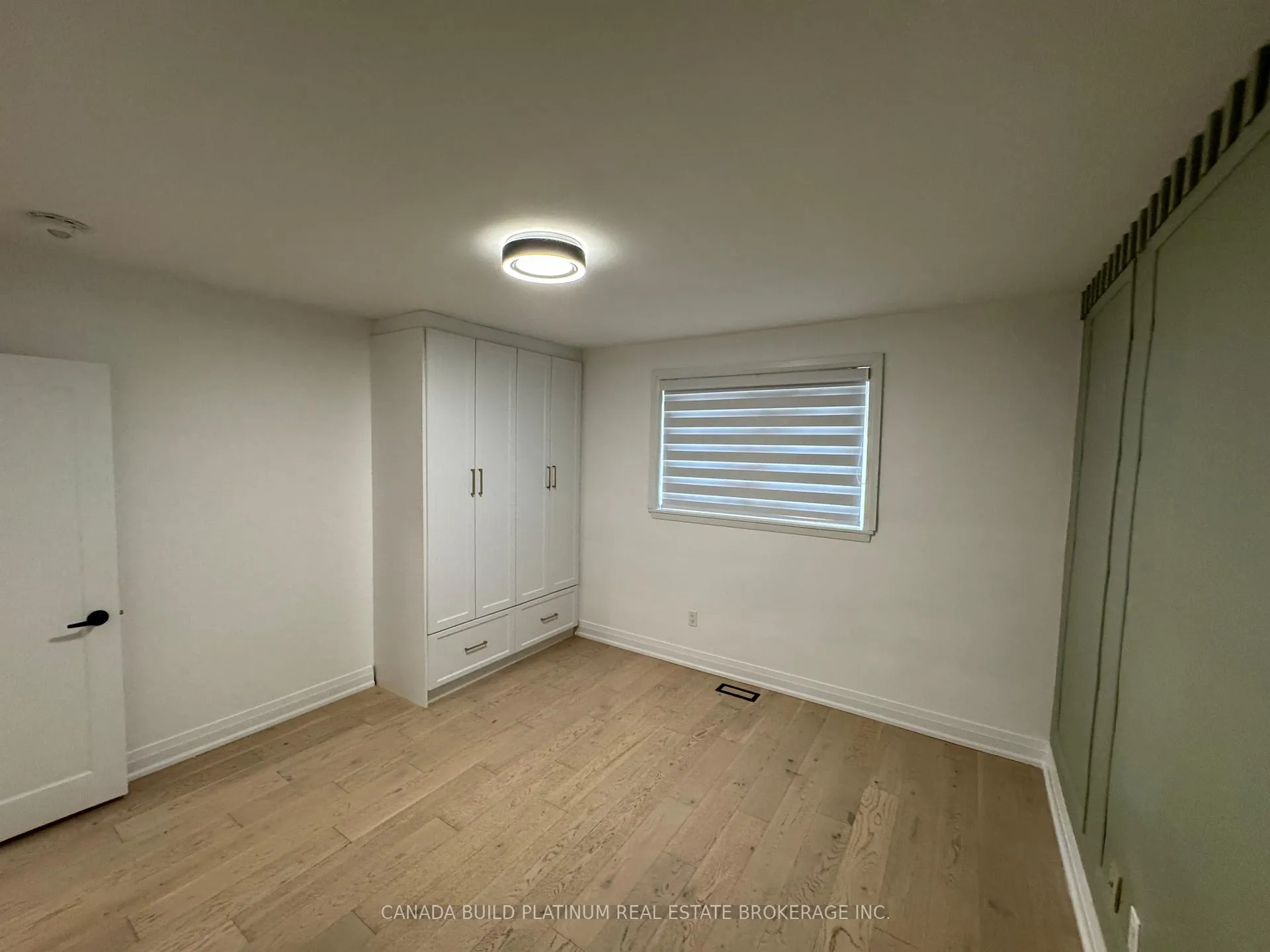 Photo 11 of 288 Jeffcoat Drive, Etobicoke, West Humber-Clairville — HOMEH