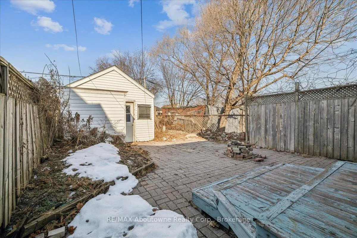 Photo 38 of 93 Graham Avenue N, Hamilton, Crown Point — HOMEH