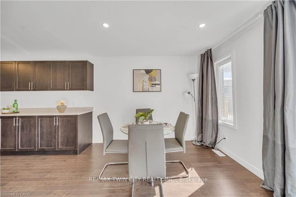 Photo 15 of 109 Pony Way, Kitchener — HOMEH