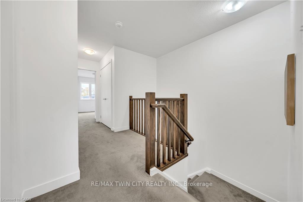 Photo 18 of 109 Pony Way, Kitchener — HOMEH