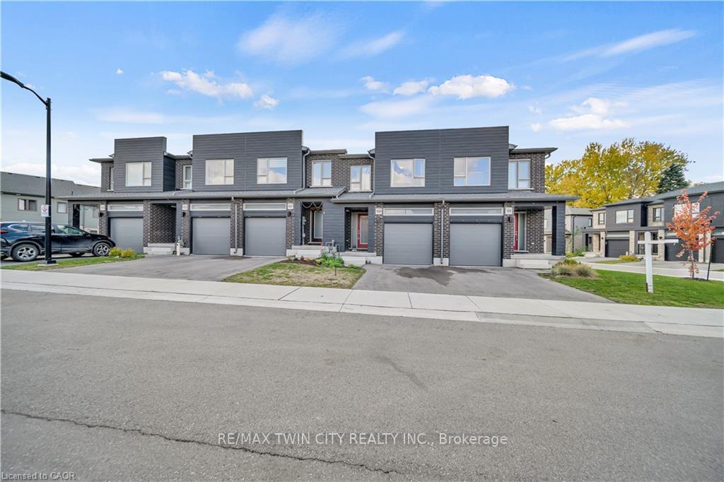 Photo 33 of 109 Pony Way, Kitchener — HOMEH